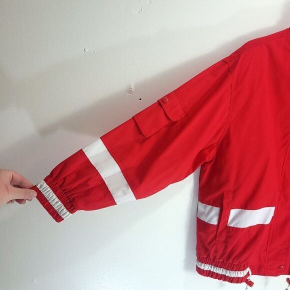 RetroāIzziāSpiritĀ 80sāRedāandāWhiteāSailingāJacket - Picture 4 of 13